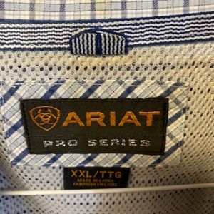 Men’s long sleeve shirt